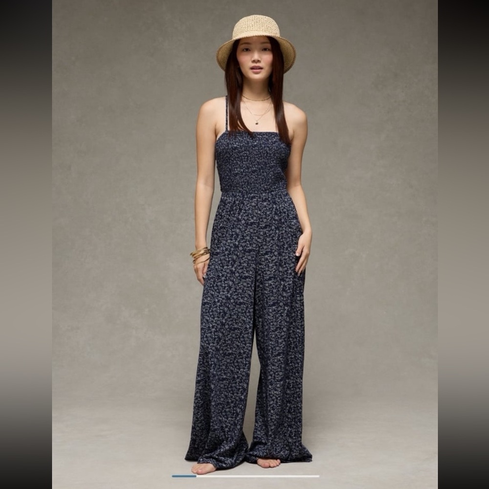 NWT American Eagle Jumpsuit / Romper Size Small